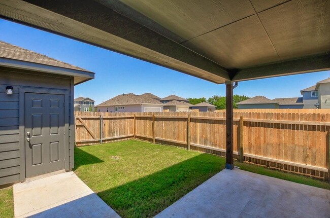 Building Photo - Beautiful 2 story Home in Hutto