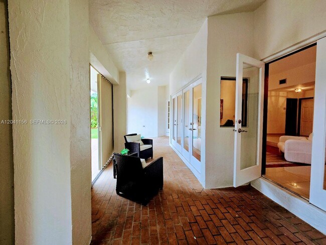 Building Photo - 15630 SW 46th Terrace