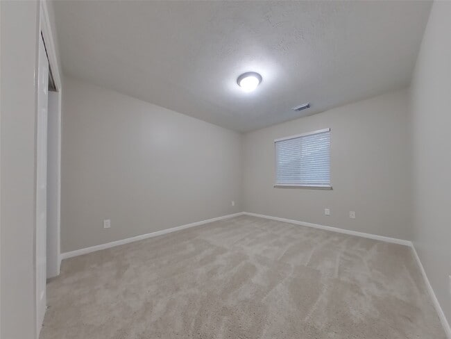 Building Photo - 3014 Rolling Fog Dr