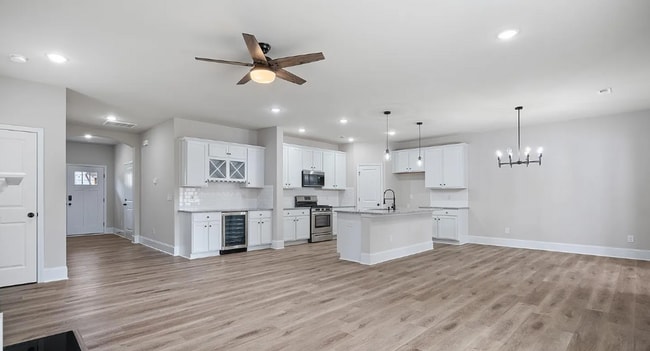 Building Photo - Stunning Brand New Construction Home