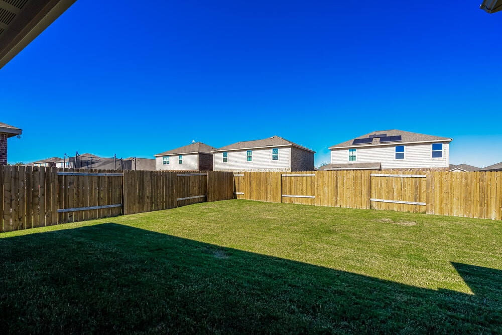 Building Photo - 157 Aaron St