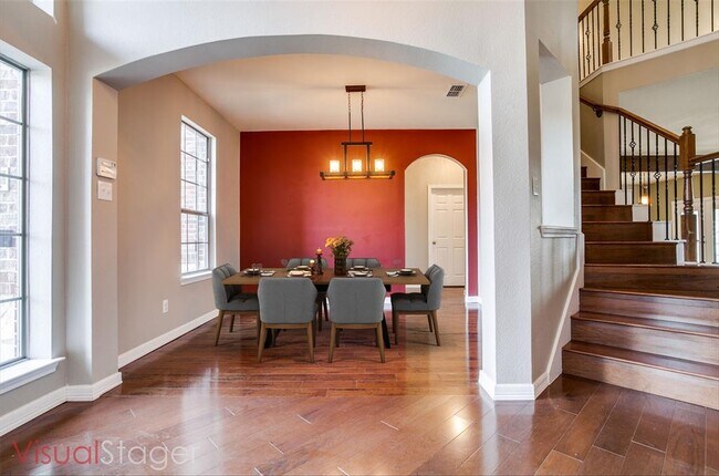 Building Photo - 2609 Oakland Way