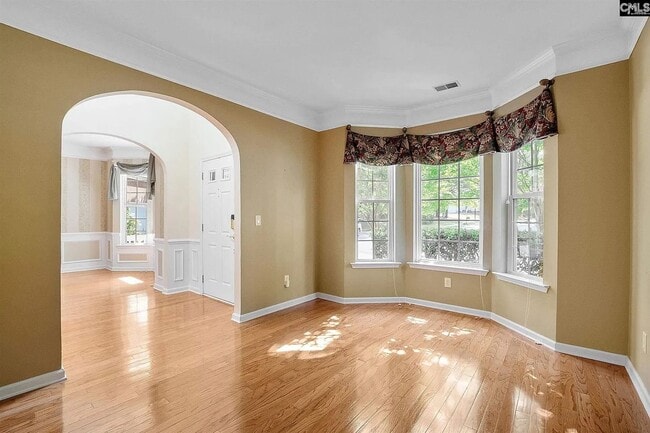 Building Photo - Spacious home located in the beautiful and well-established community of Magnolia Bluff in Lake C...