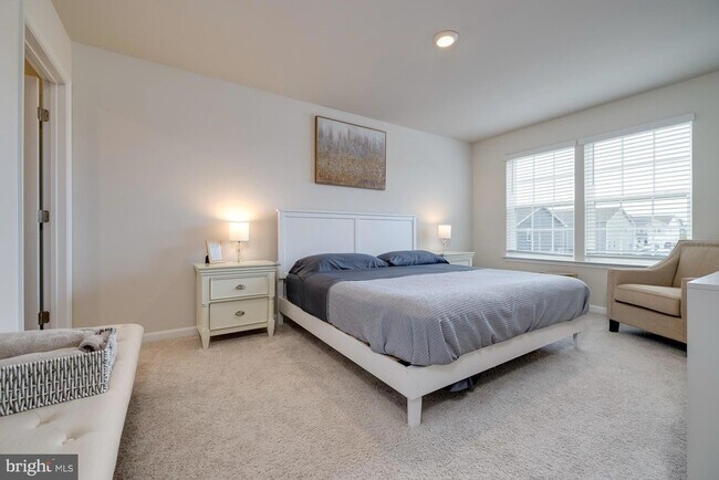 Building Photo - 262 Allison Dr