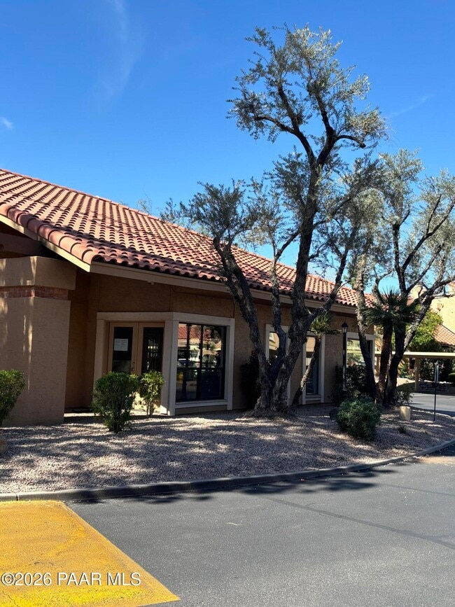 Building Photo - 8787 E Mountain View Rd