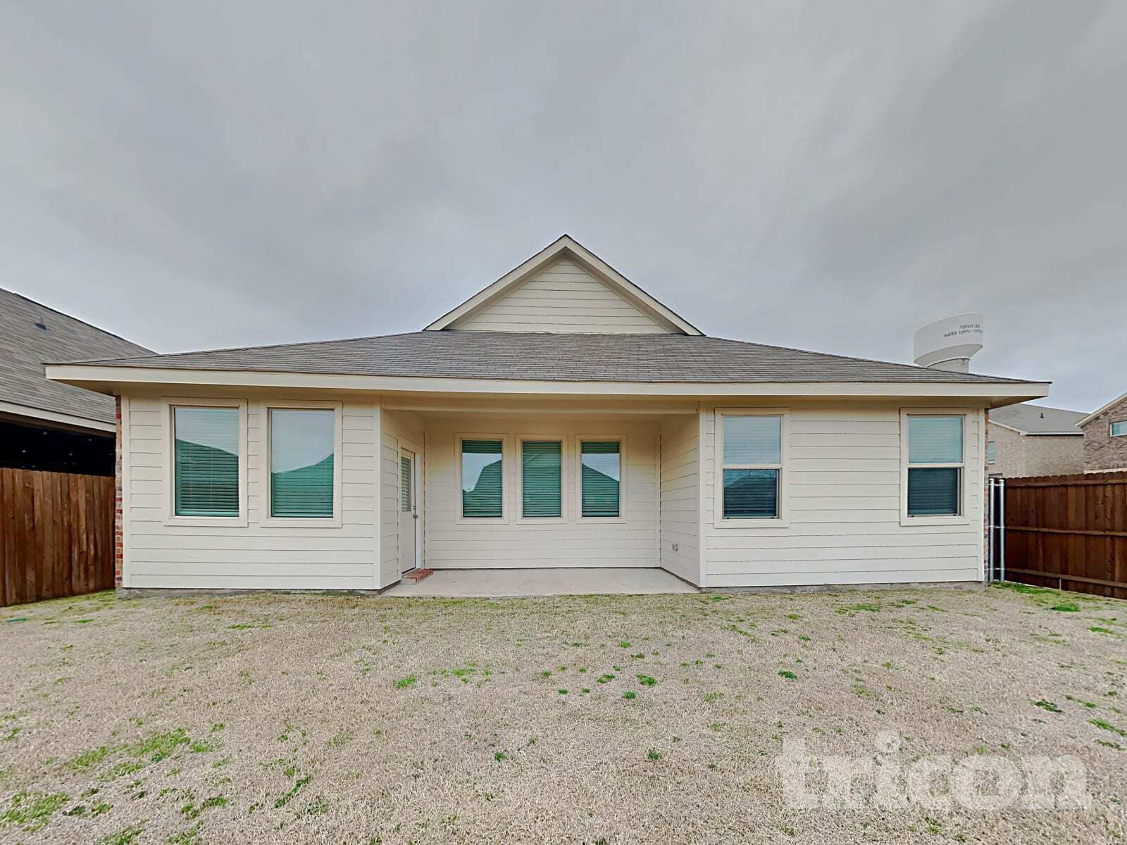 Building Photo - 2401 Lalun Lane