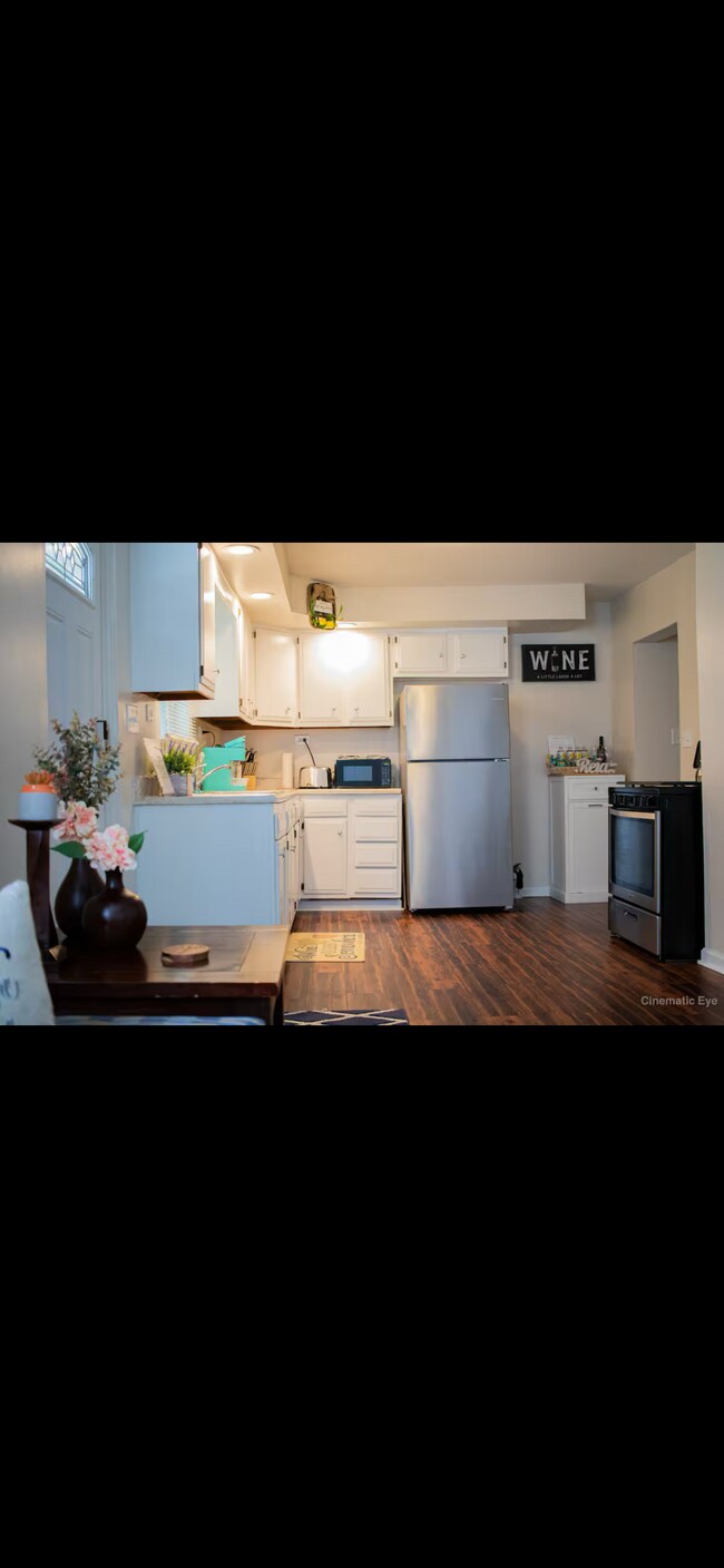 Building Photo - 109 Porter St