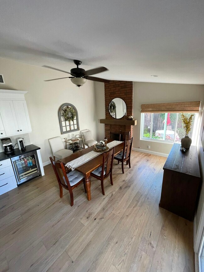 Building Photo - 48 Red Rock