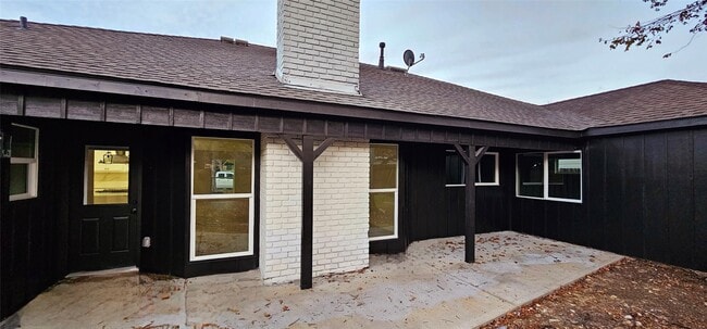 Building Photo - 18630 Prince William Ln