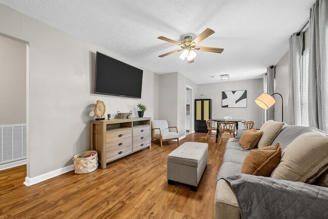 Building Photo - 401 Pacific Ave