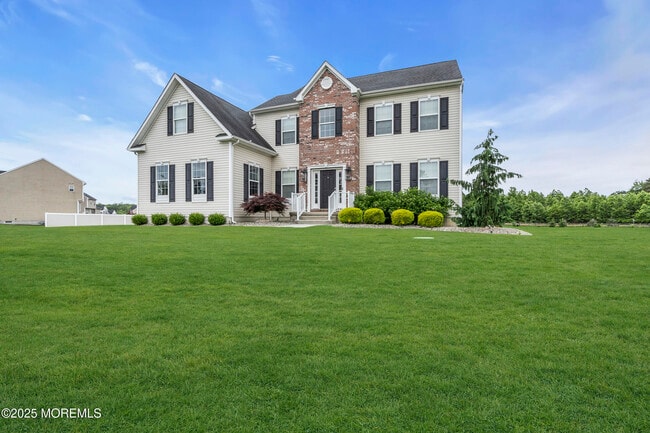 Building Photo - 12 Wintergreen Ct