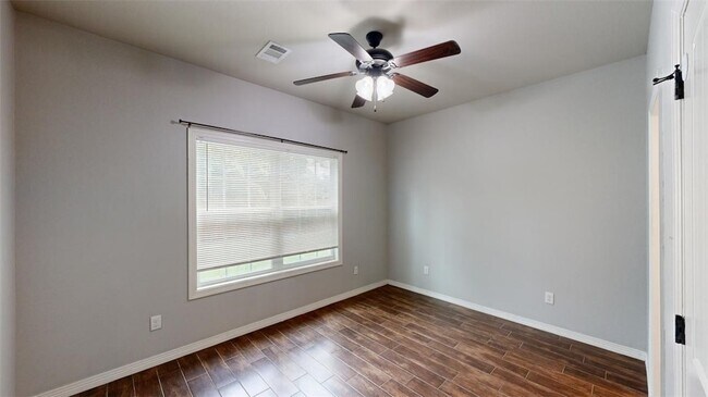 Building Photo - 109 Southland St