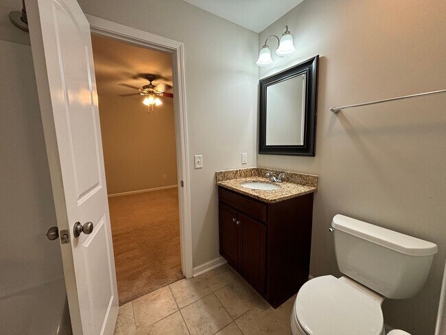 Building Photo - 408 Abe Cir