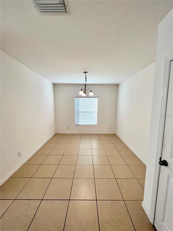 Building Photo - 124 Primrose Dr