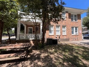 Building Photo - 2200 Rio Grande St