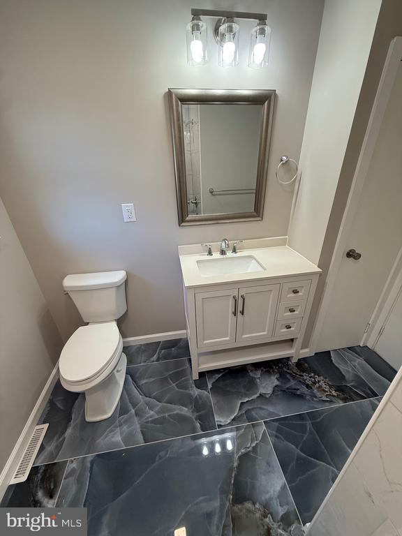 Building Photo - 1300 Kirks Ln