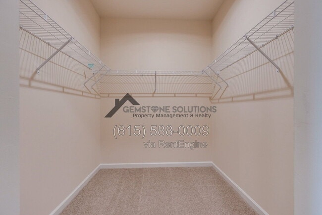 Building Photo - 2559 Queen Bee Dr