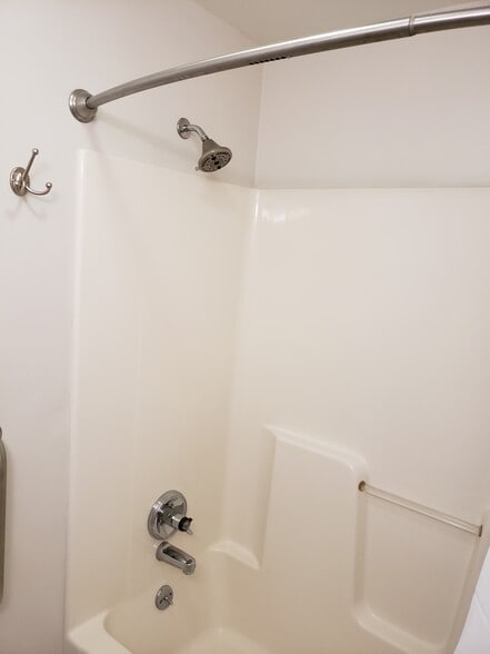 Old Bath - 102 Spring St