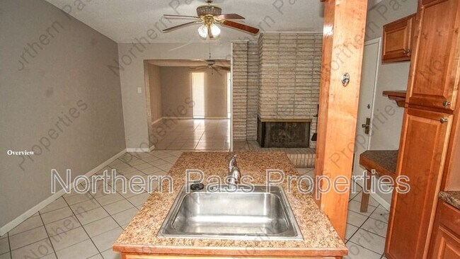 Building Photo - 244 Mardi Gras Dr