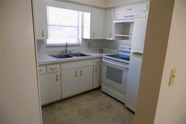 Building Photo - 8056 30th Ave N