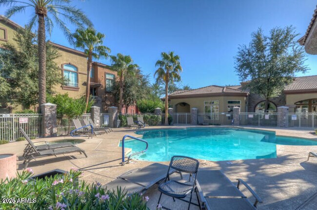 Building Photo - 1920 E Bell Rd