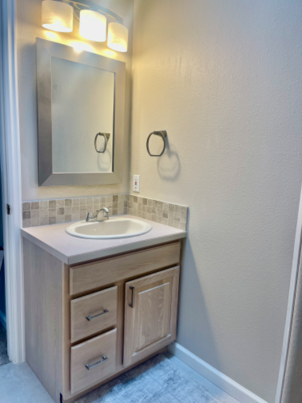 Building Photo - 171 Burgundy Cir