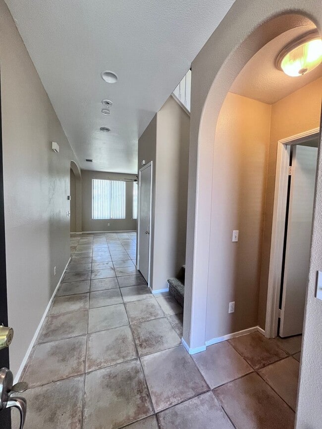 Building Photo - 33405 Wallace Way