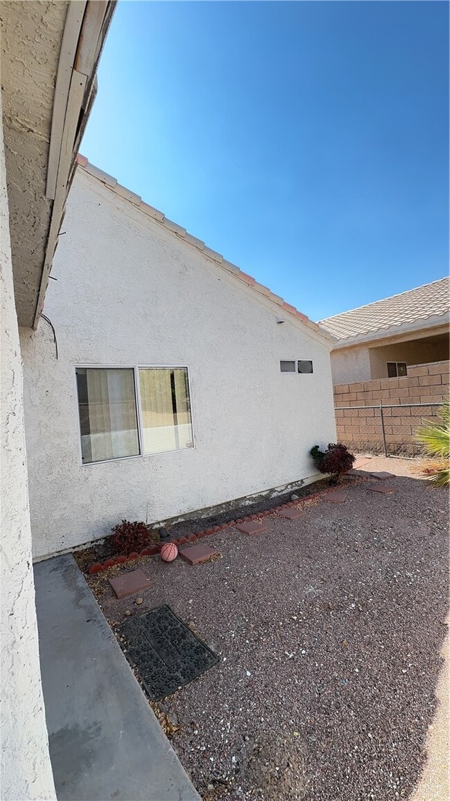 Building Photo - 3434 Mineral Park Dr