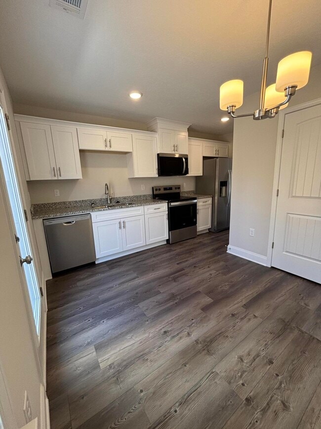 Building Photo - 1120 15th St