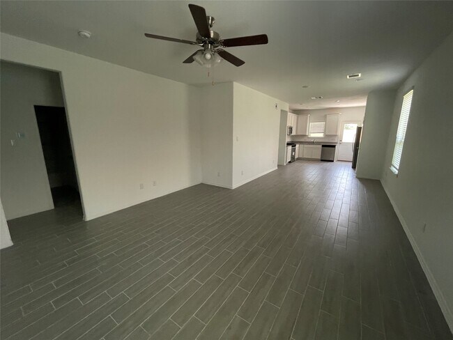 Building Photo - 25540 Northpark Palm Dr