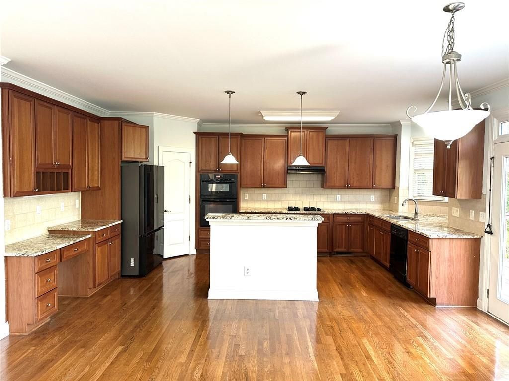 Building Photo - 3590 Millwater Crossing NE