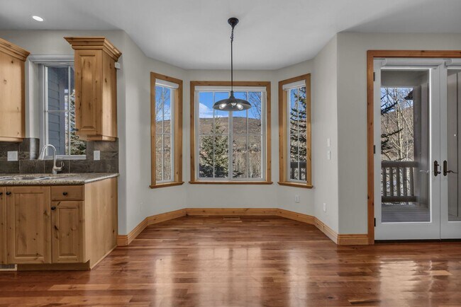 Building Photo - Canyon Links Townhomne