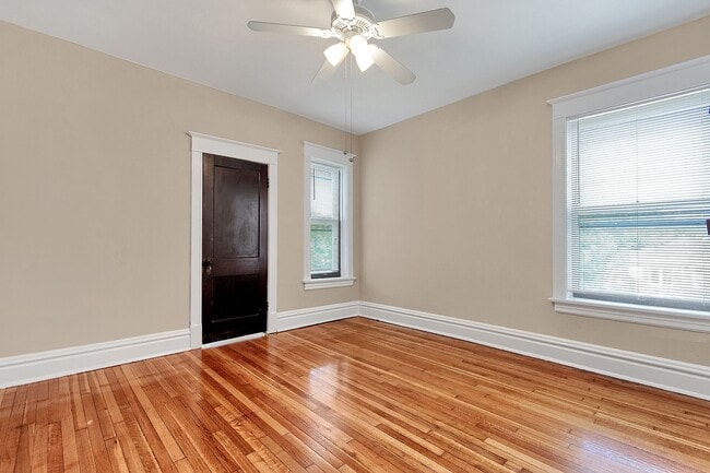 Building Photo - Shaw-ty is a 10