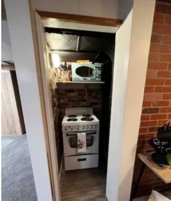 Building Photo - 1945 S 2600 E