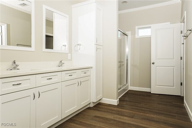 Building Photo - 12311 Tangier St