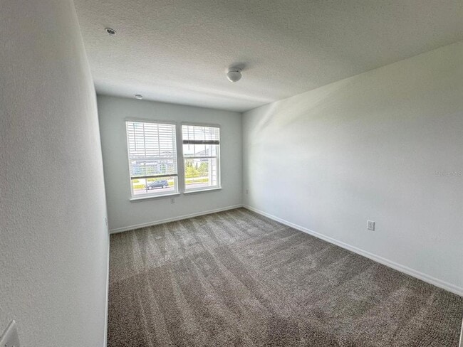 Building Photo - 4561 ORCHARD VIEW Aly