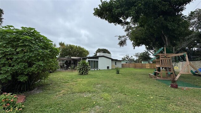 Building Photo - 10380 Tangelo Rd