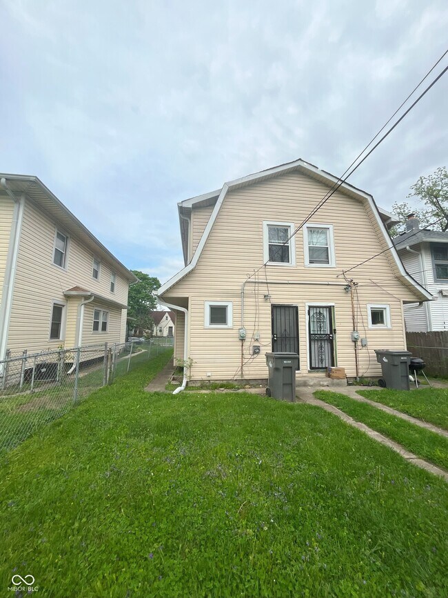 Building Photo - 3252 Winthrop Ave