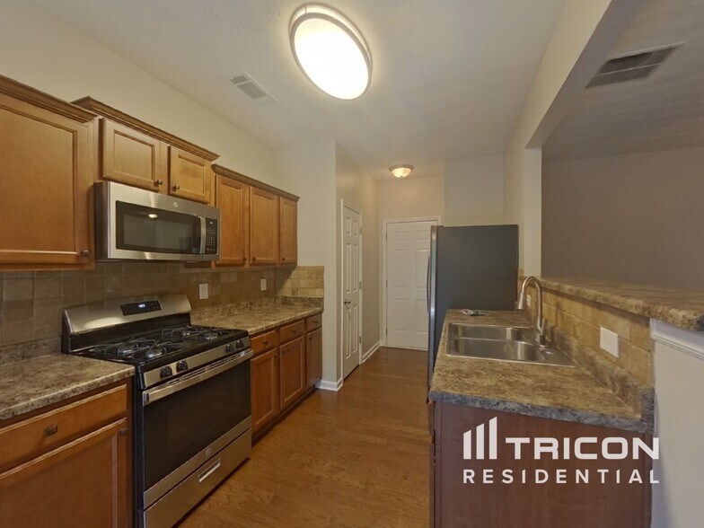 Building Photo - 750 Mountain Laurel Dr