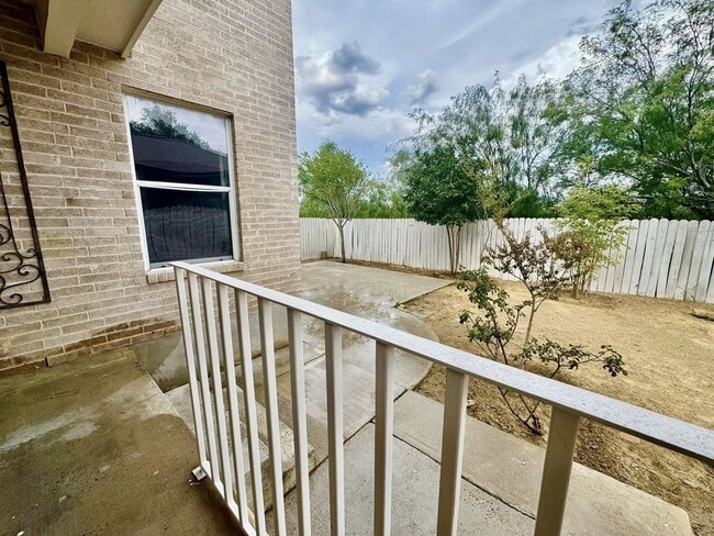 Building Photo - 2316 Old Spanish Trail