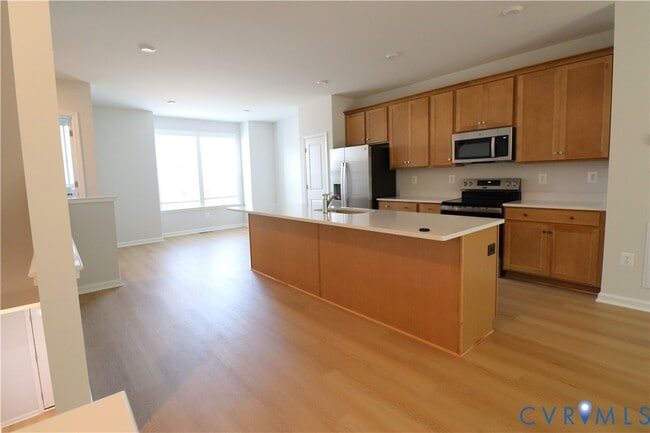 Building Photo - 419 Burden Dr