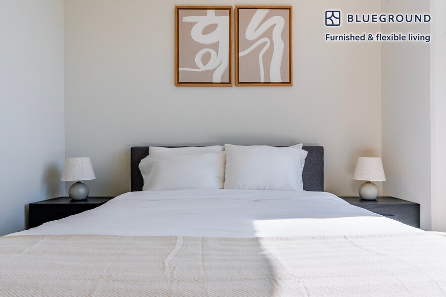 Building Photo - 1300 Yards Pl SE