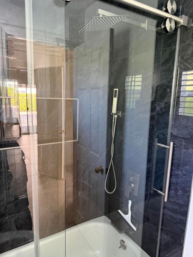 Building Photo - 32790 Aurora Vista Rd