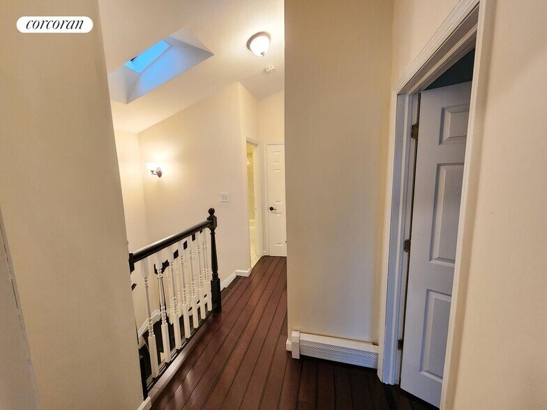 Building Photo - 336 Howe Ave