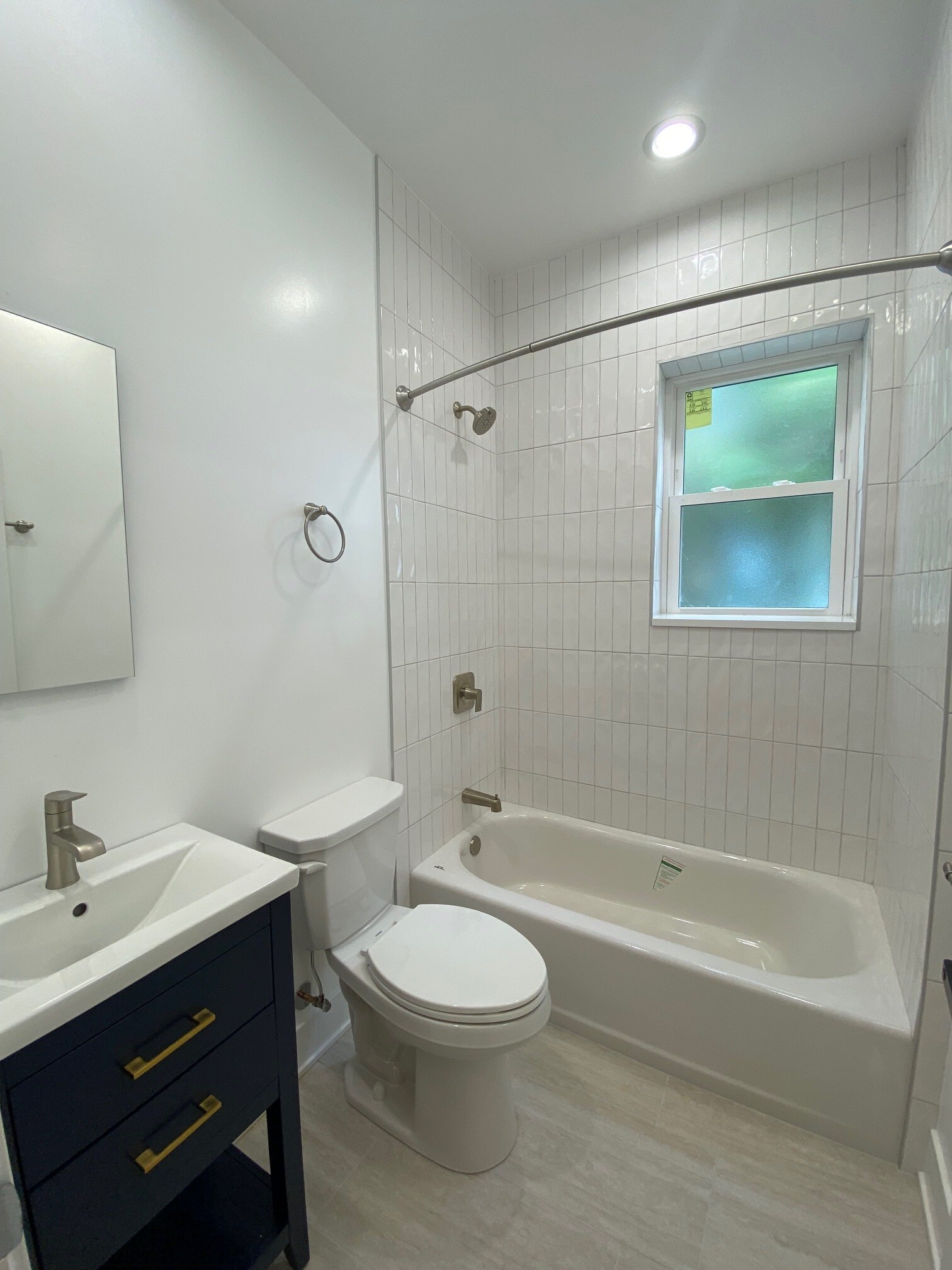 Building Photo - 1055 W Pratt Blvd