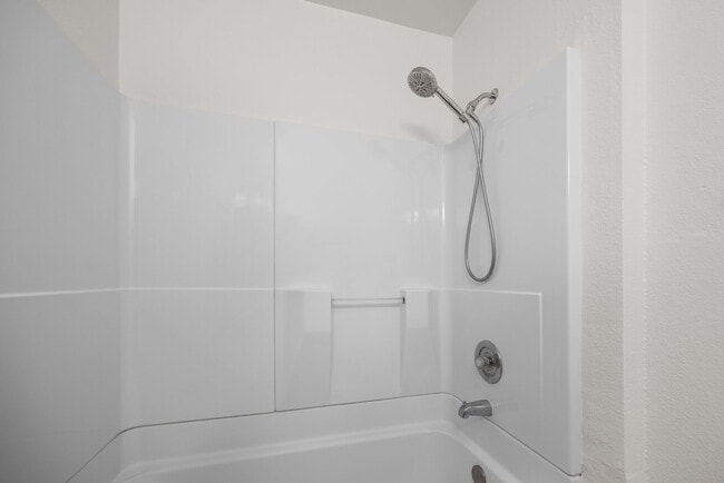 Building Photo - 7505 Charmant Dr