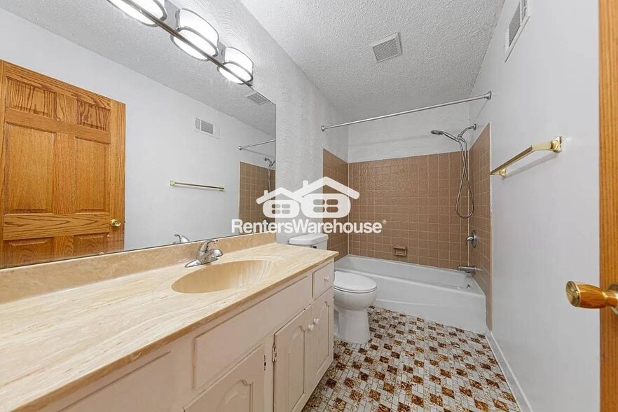 Building Photo - 7080 Quail Cir