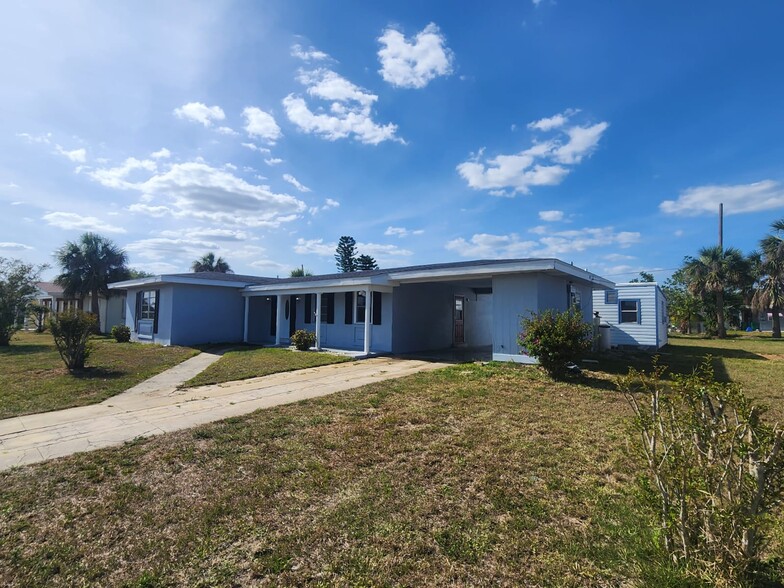 Building Photo - 22190 Laramore Ave