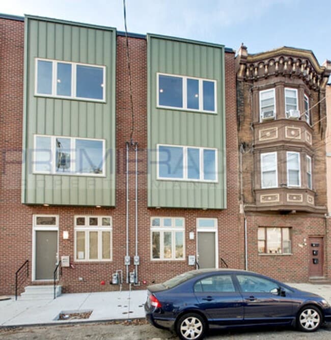 Building Photo - 1024 S 5th St