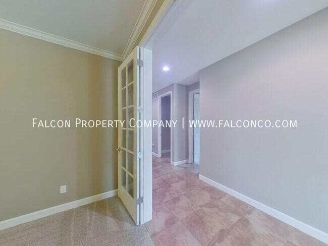 Building Photo - 7162 Laurel Cherry Ct